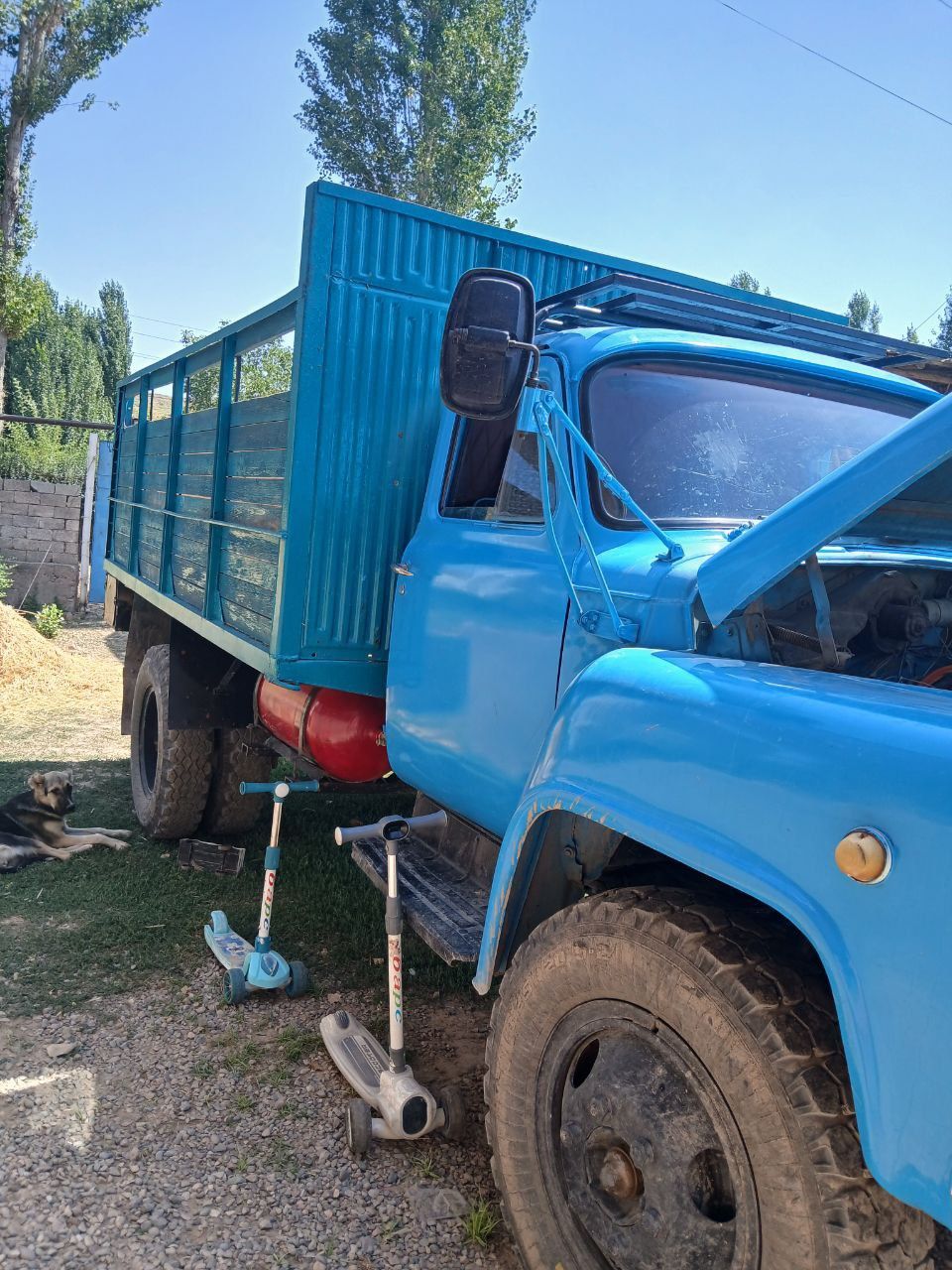 Gaz 53 sotiladi. Holati yaxshi