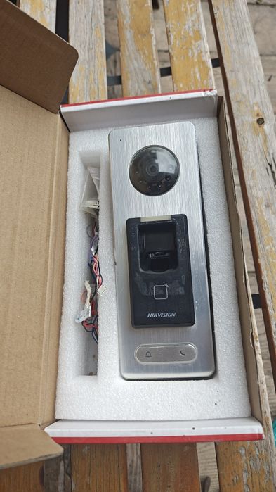 Interfon hikvision Controler de acces control DS-K1T501SF
