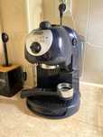 Кафемашина на DeLonghi за смляно кафе