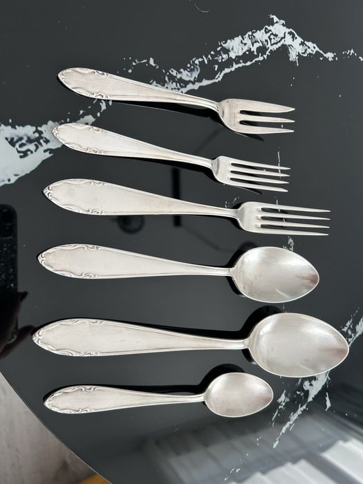 Set de tacâmuri din argint