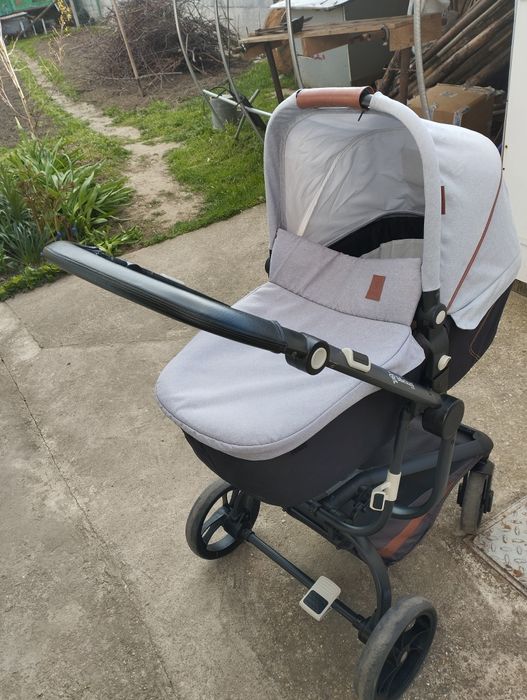 Продавам количка Baby Star