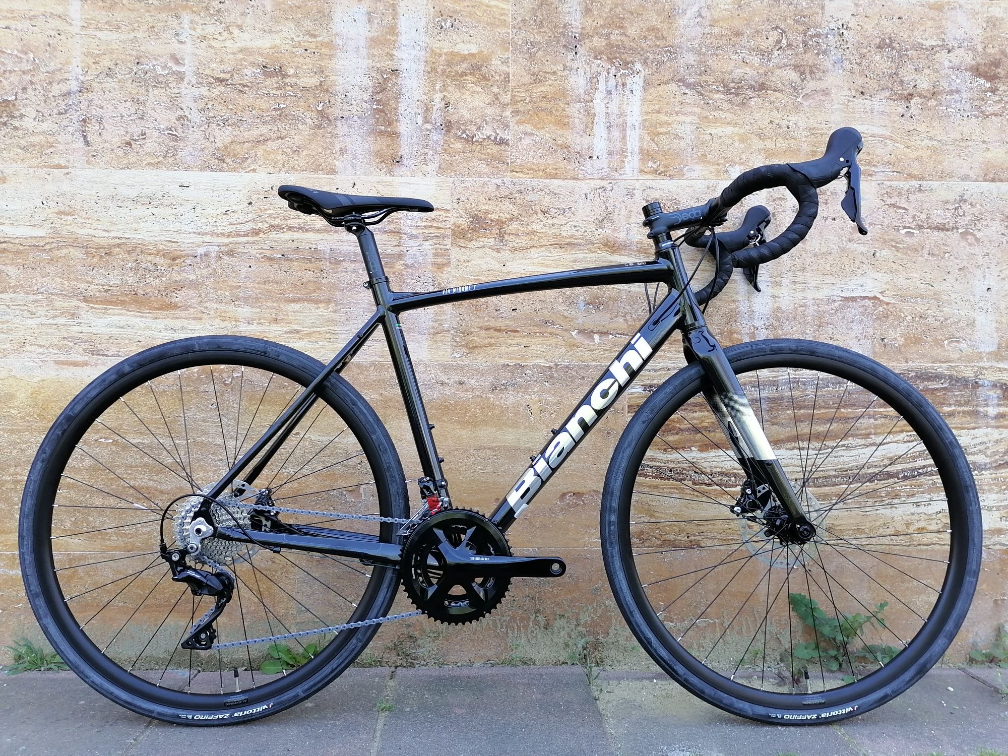Нов Италиянски Bianchi*Груп Сет Shimano 105*2x11скорости*Рамка-57см*!!