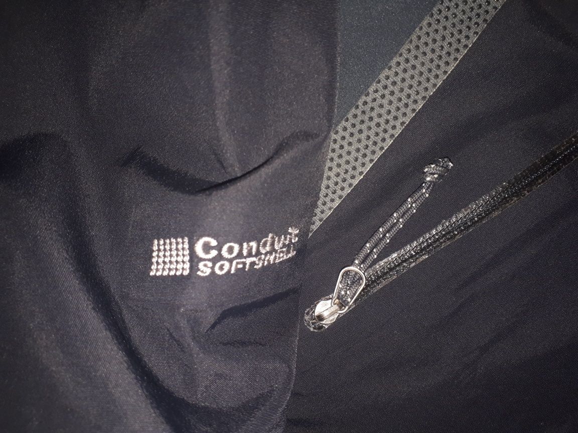 Montain Hard Wear Softshell-Ориг. Яке
