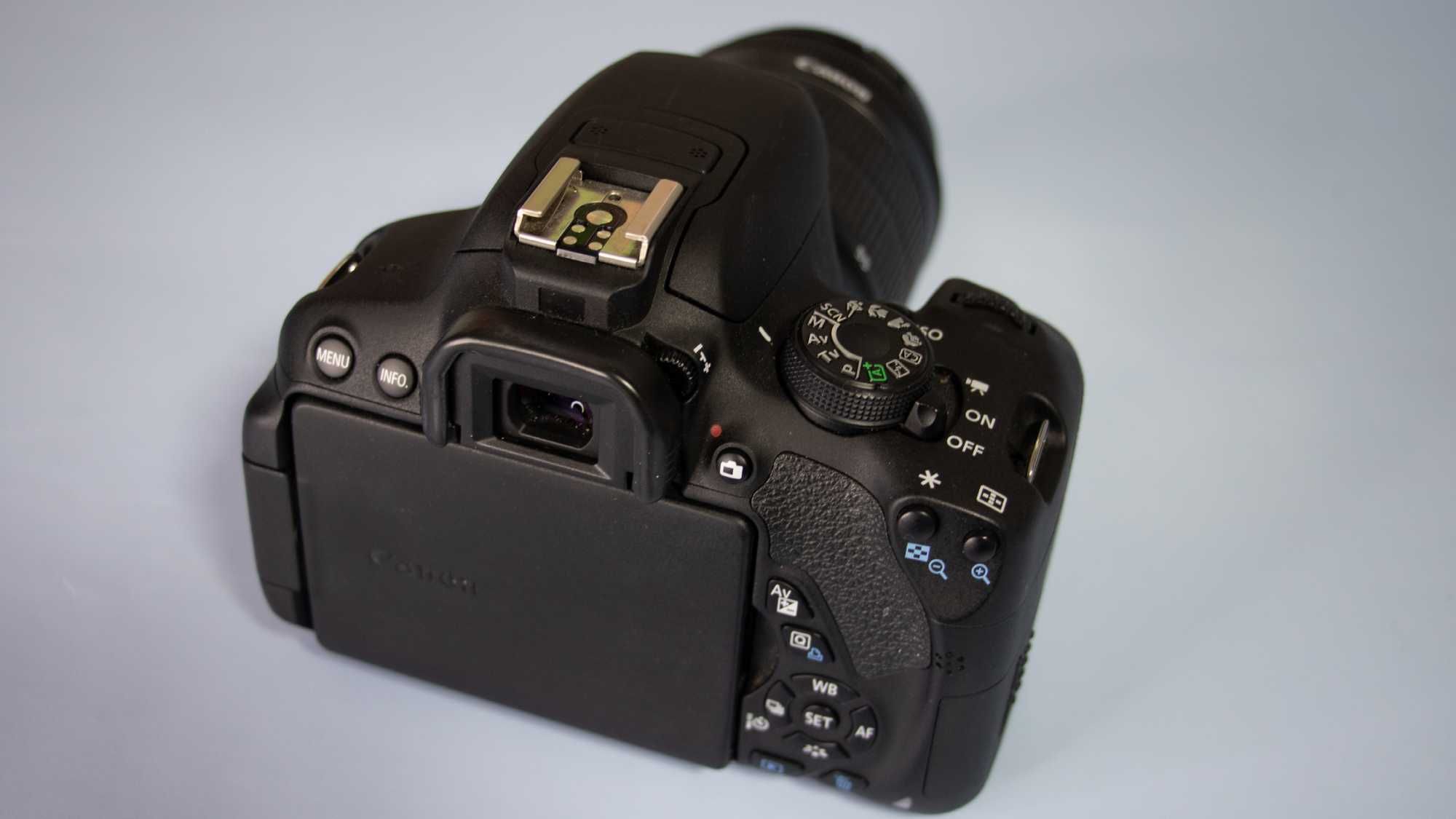 Фотоаппарат Canon EOS 700d + EFS 18-55mm