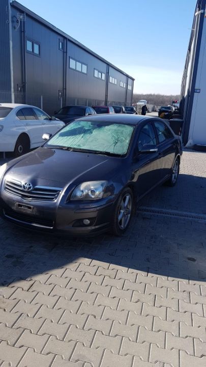 Dezmembram Toyota Avensis 2.2 D an fabr. 2007