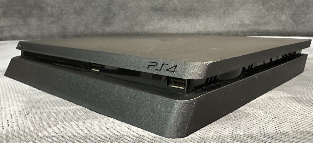 конзола SONY PlayStation 4 Slim 1TB
