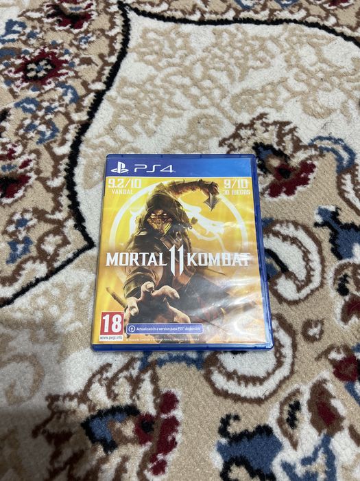 Продам игру на пс 4 , мортал комбат