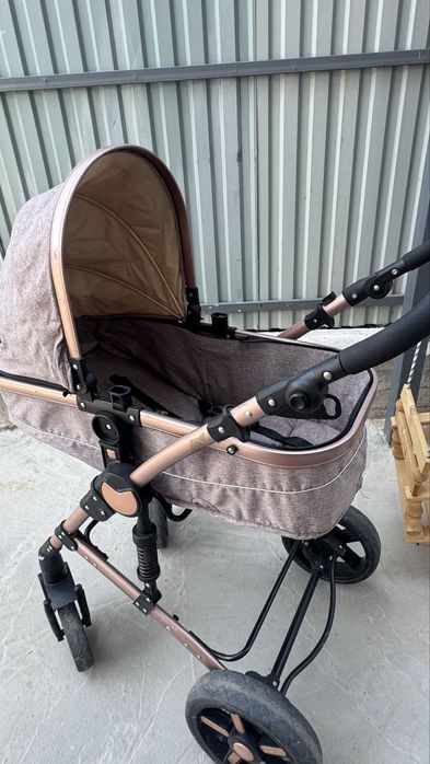 Коляска. Отдам коляску за 5.000