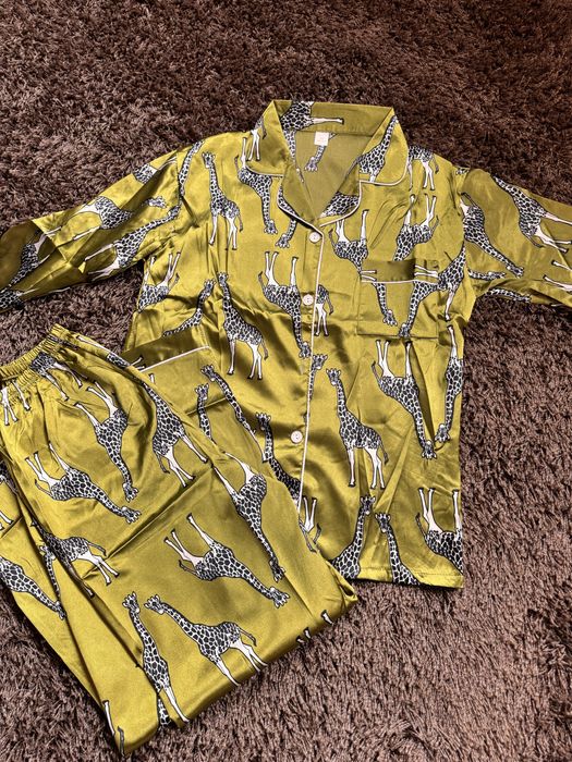 Дамска пижама размер М