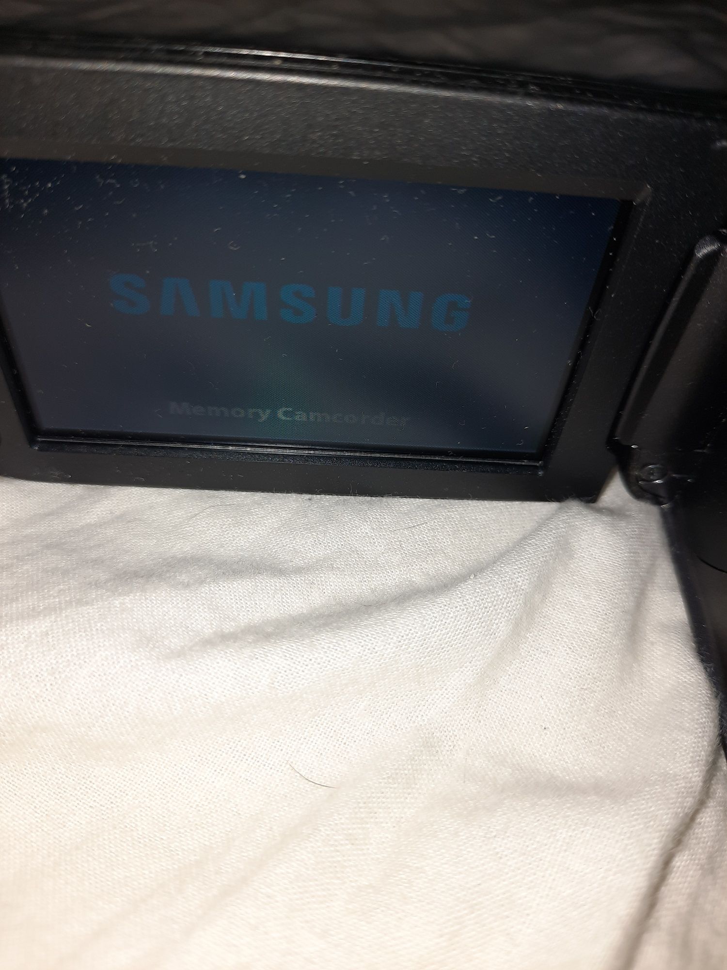 Дигитална цифрова преносома видеокамера Самсунг SMX-F30SAMSUNG digital