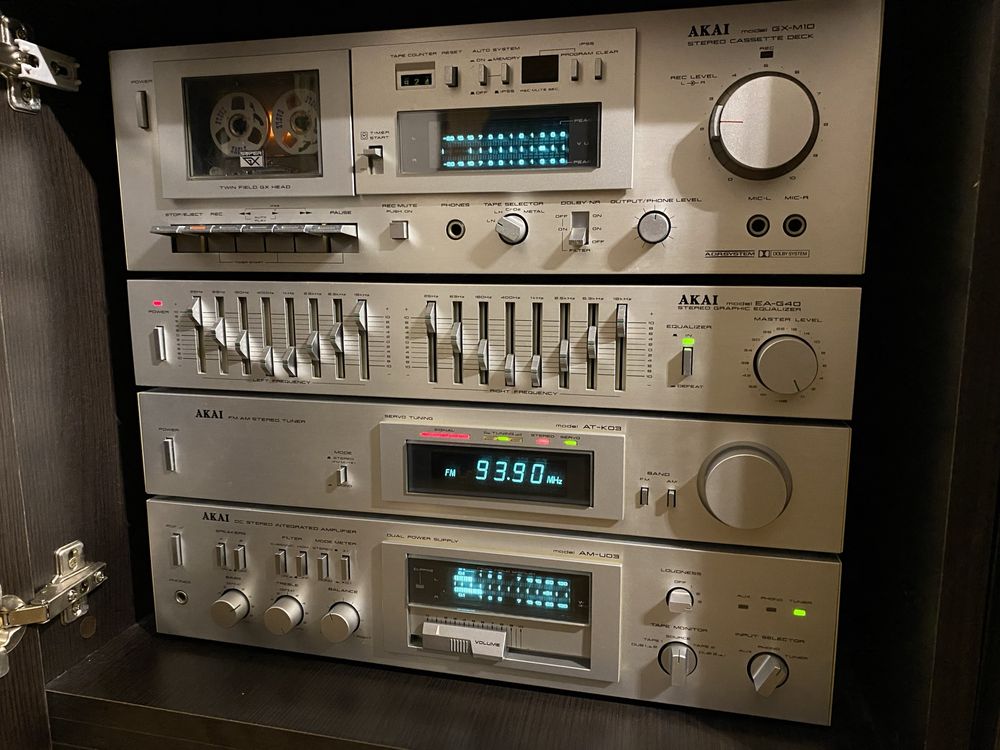 Linie Akai radio casetofon egalizator amplificator