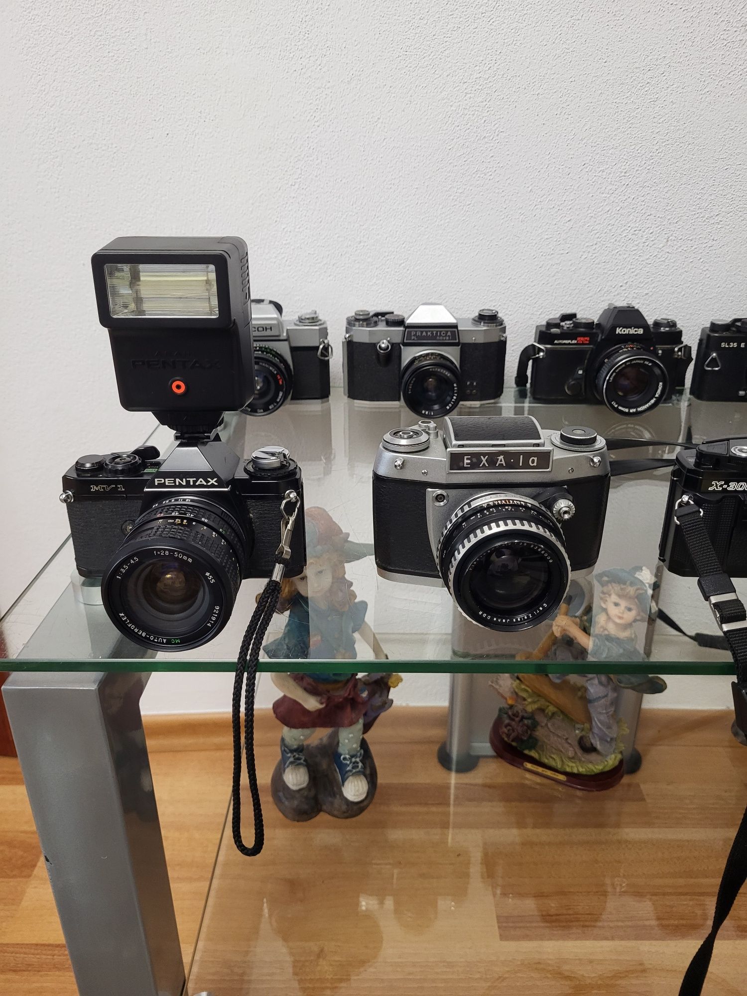 Aparate Foto MINOLTA Rolleiflex Konika Pentax