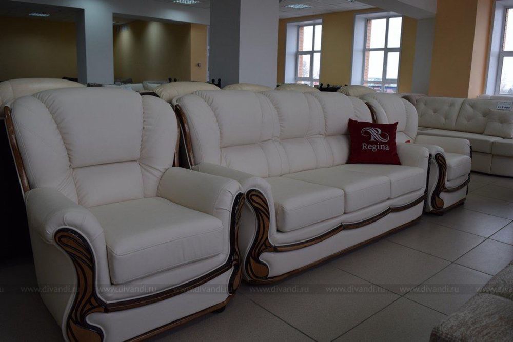 Раскладной Диван и два Кресла