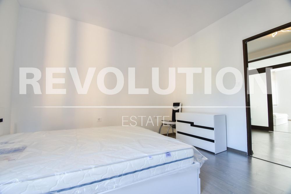 Дава се под наем Четиристаен апартамент в София, Зона Б-5 - 100 кв.м за 1000 € - Снимка #8