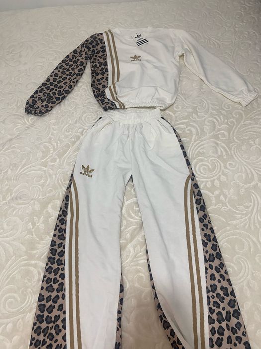 Adidas висока талия екип