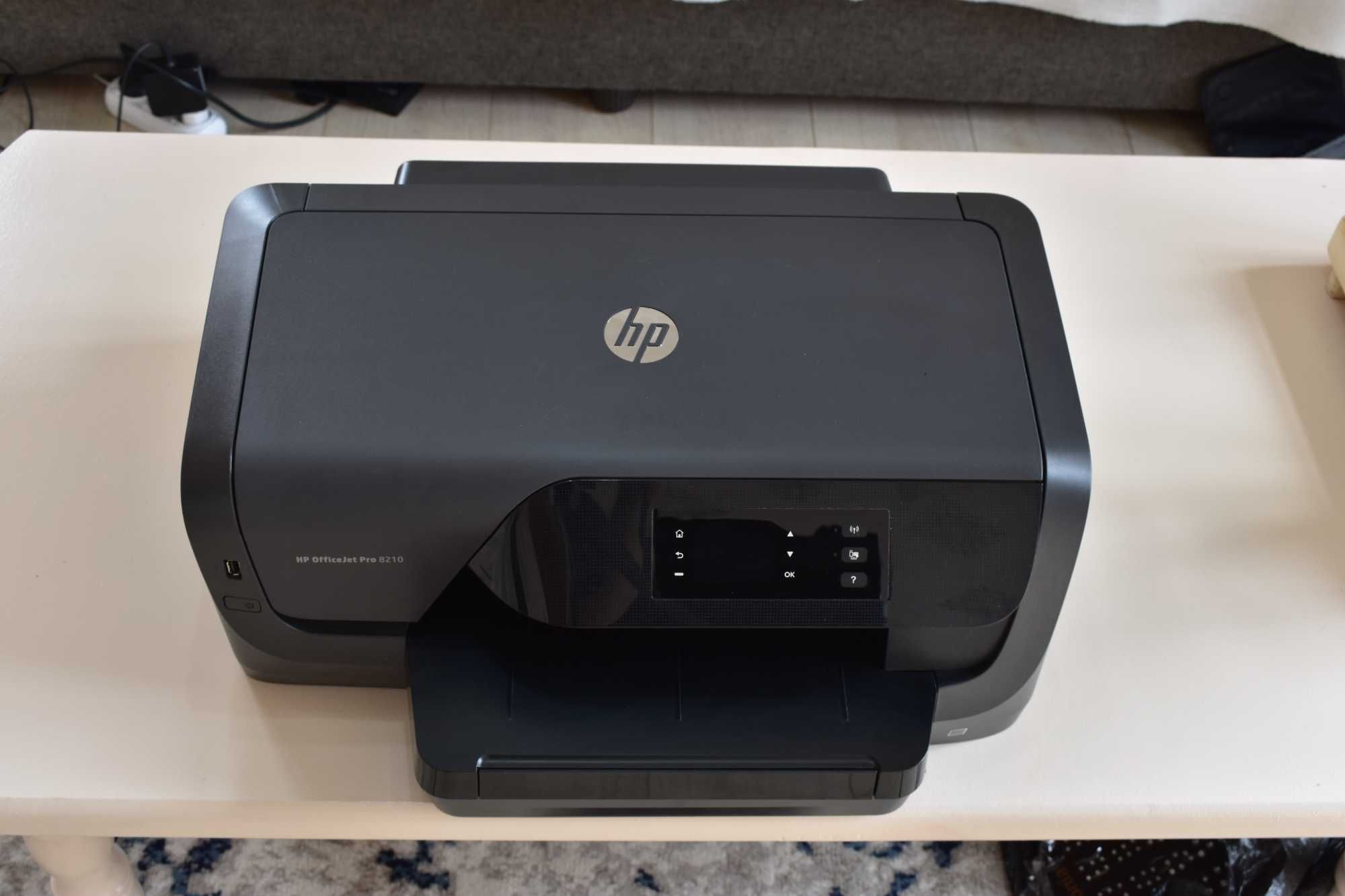 Цветной принтер HP officejet PRO 8210