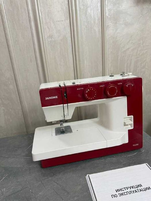 Швейная машина срочно продается.  Janome 1522RD