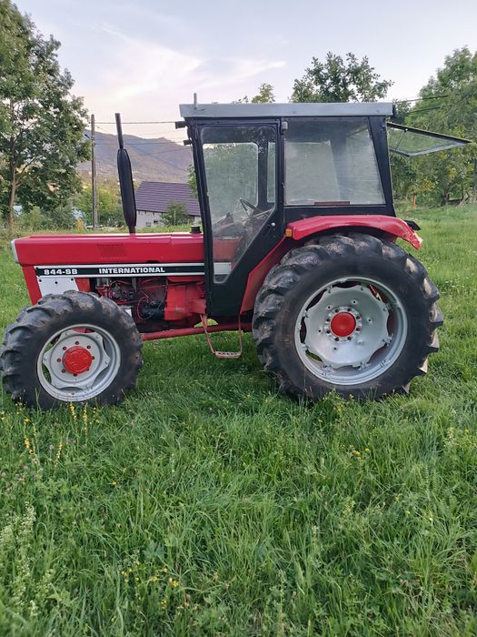 Vând tractor International 844 SB 4x4 ih case