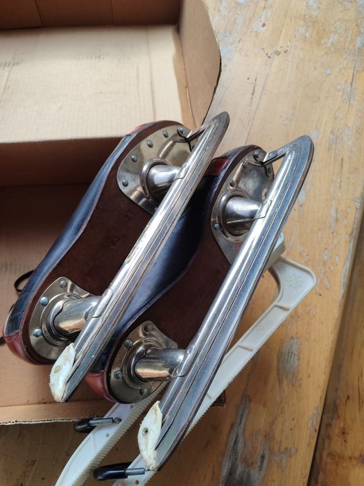 ретро кънки за лед