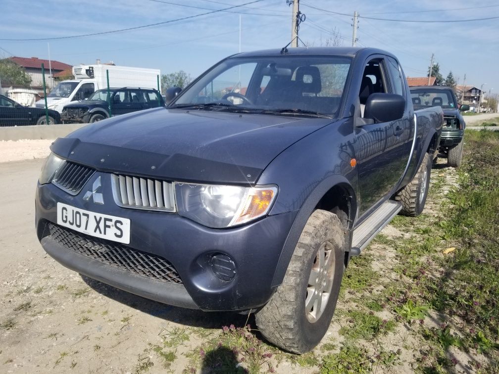 Mitsubishi L200 2.5 на части