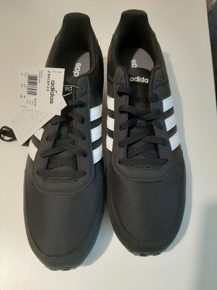 Încălțăminte adidas