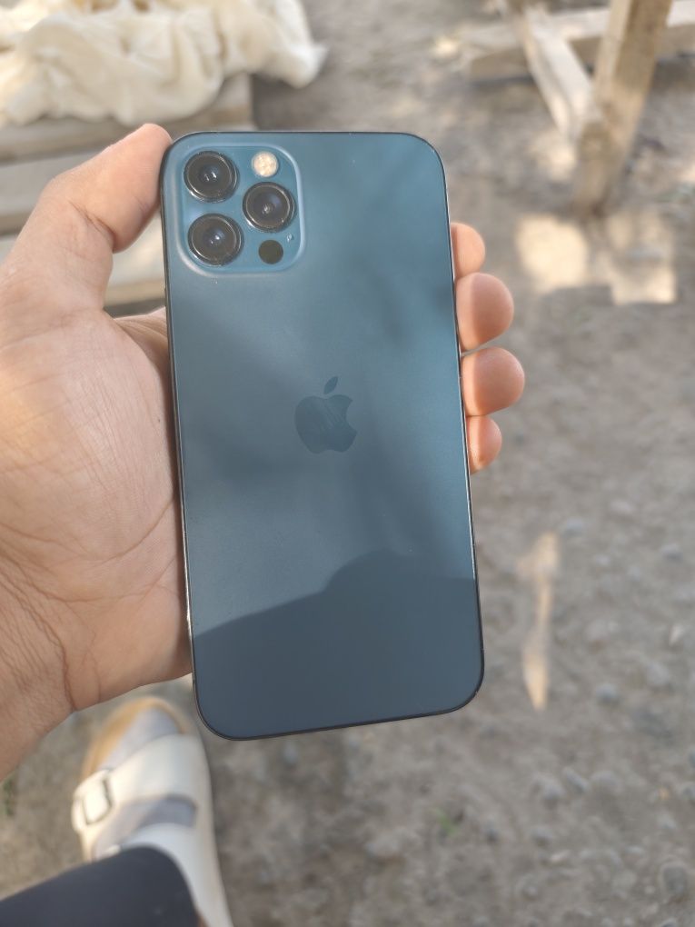 iPhone 12 pro LLA
