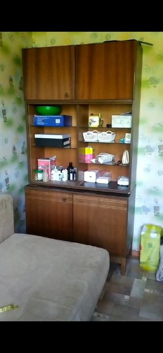 Стенка,,прихожка,гладильная доска,