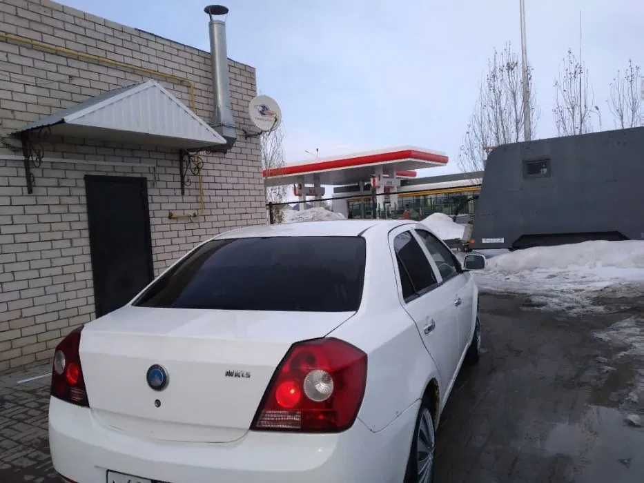 продам Geely MK 2013г Мкпп об 1,5 по запчастям