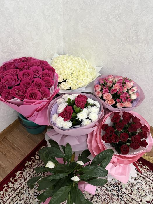 Букет цветов, розы свежие, новые