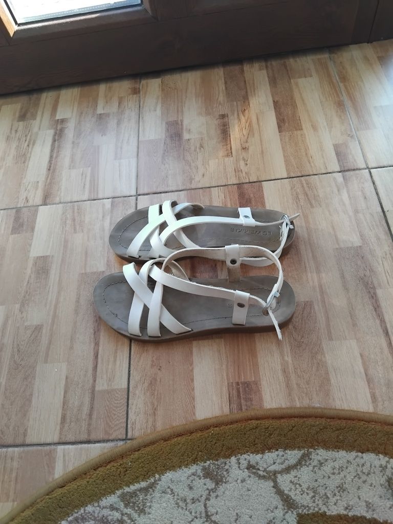 Sandale nr 36 piele