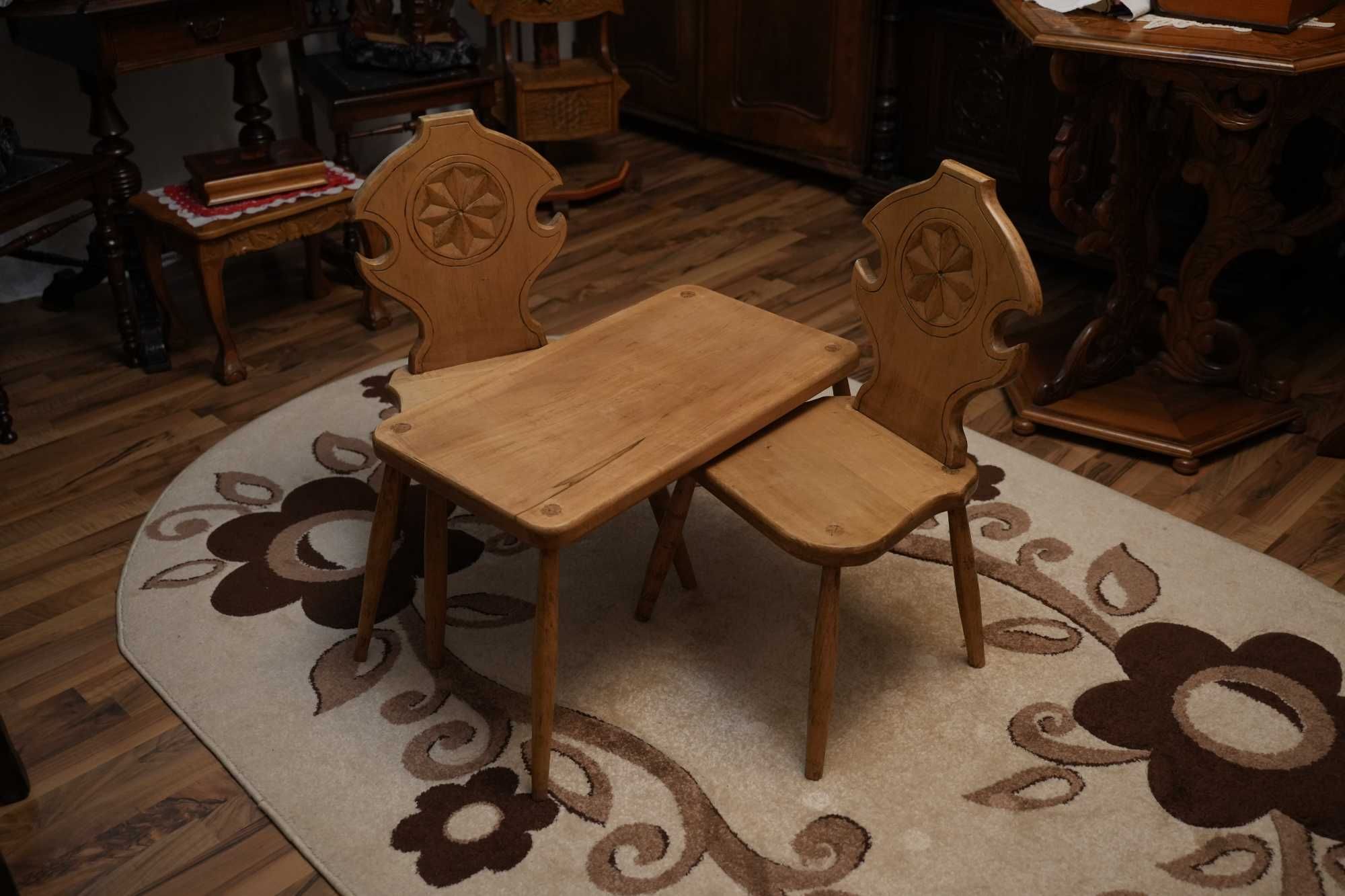 Set Masuta cu scaune, lemn de Tei,  rustic, sculptate manual