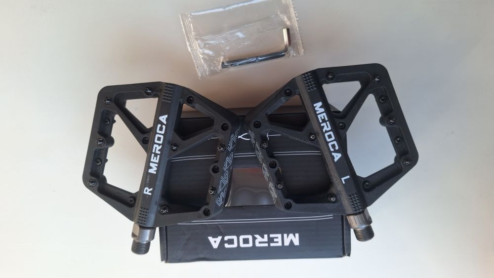 Педали для велосипеда