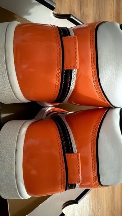 Jordan 1 Mid SE Turf Orange