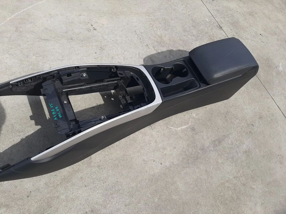 cotiera consola centrala audi a4 b8 8k  8k0864981d