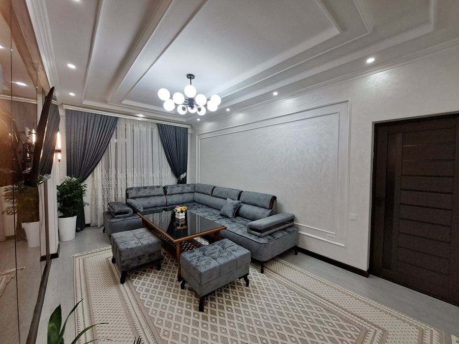 3 xonali kvartira sotiladi