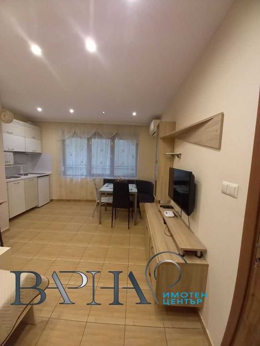 Дава се под наем Едностаен апартамент в Варна, Център - 35 кв.м за 336.6 € - Снимка #5