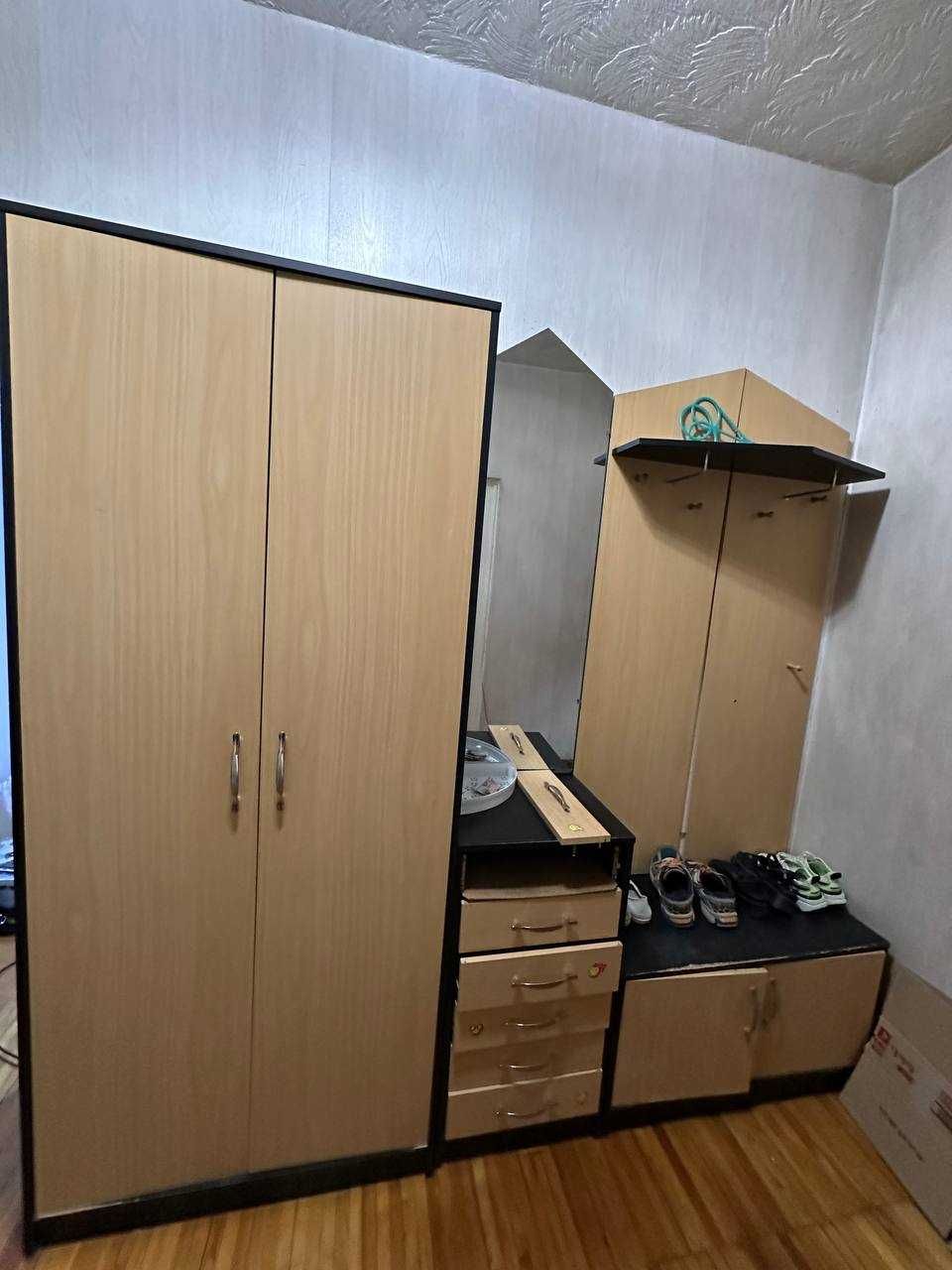 Продается шкаф б/у срочно