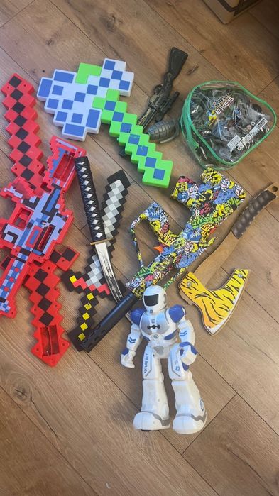 Мечь и автомат майнкрафта топор робот пулемет кувалда сабля самурай