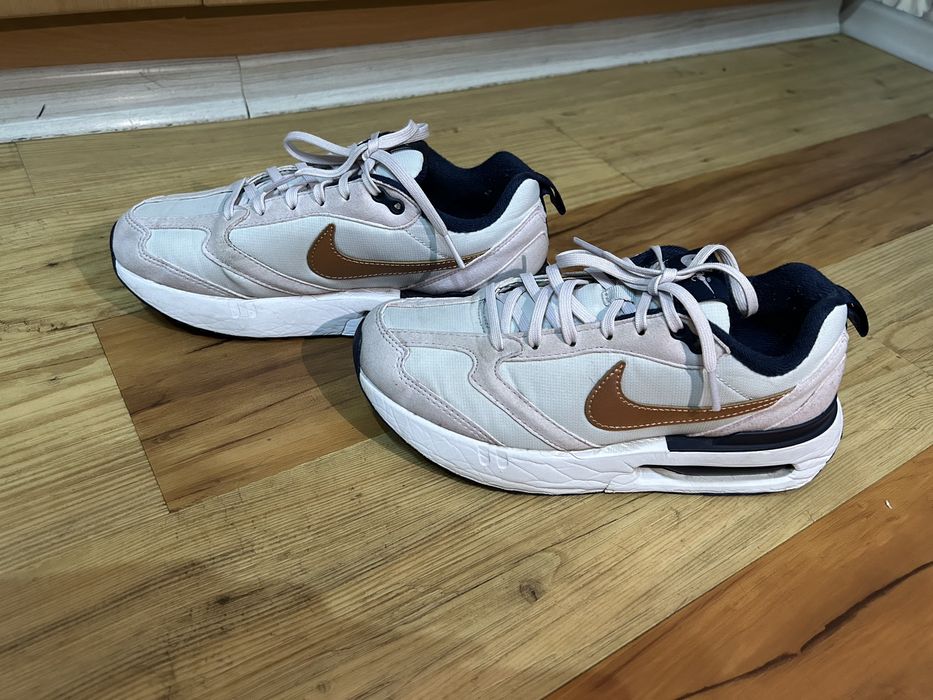 Nike Маратонки Air Max Dawn