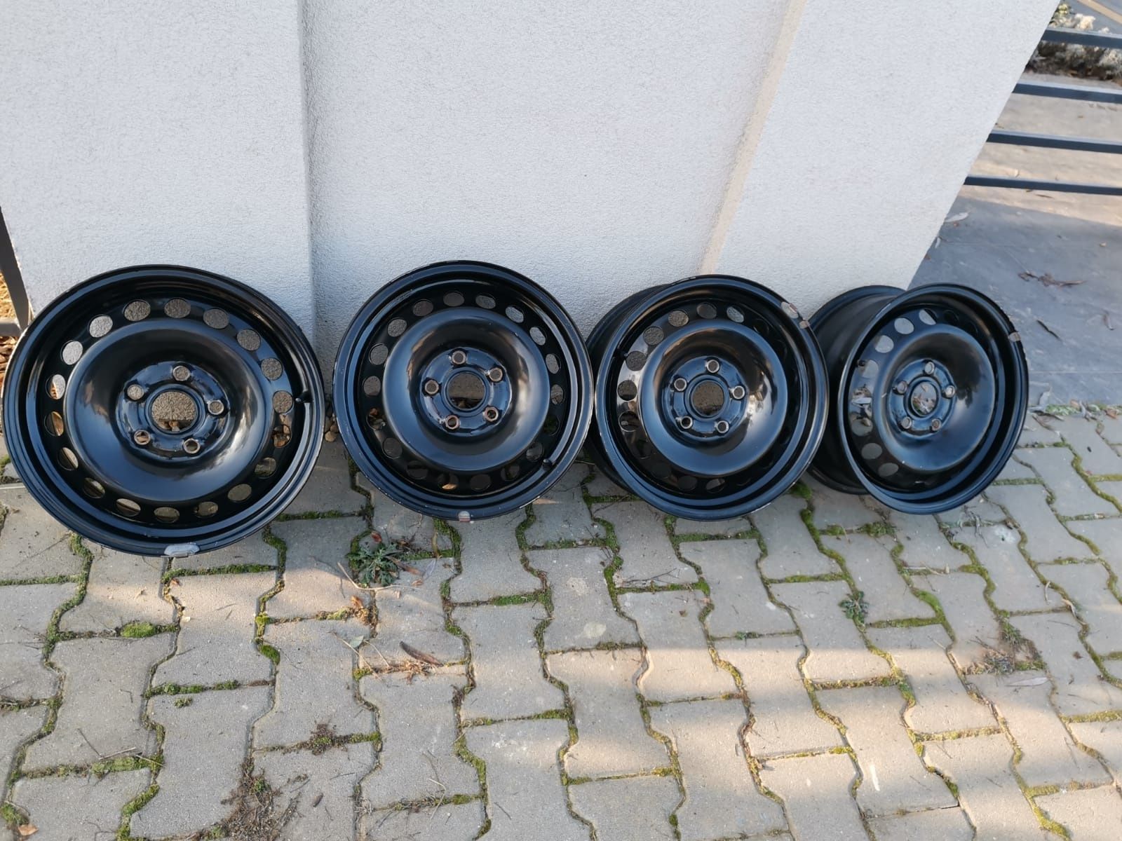 Jante 15" originale Volkswagen 4 bucăți