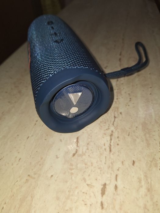 Vand boxa jbl flip 6