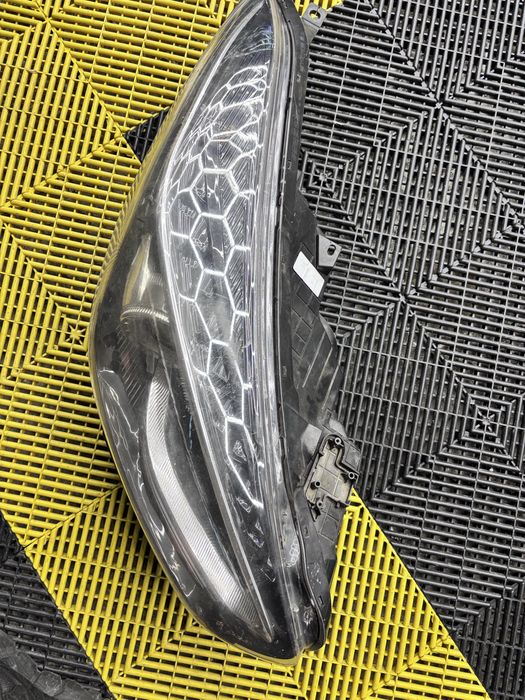 Far dreapta halogen hyundai i40 92102-3ZXXX