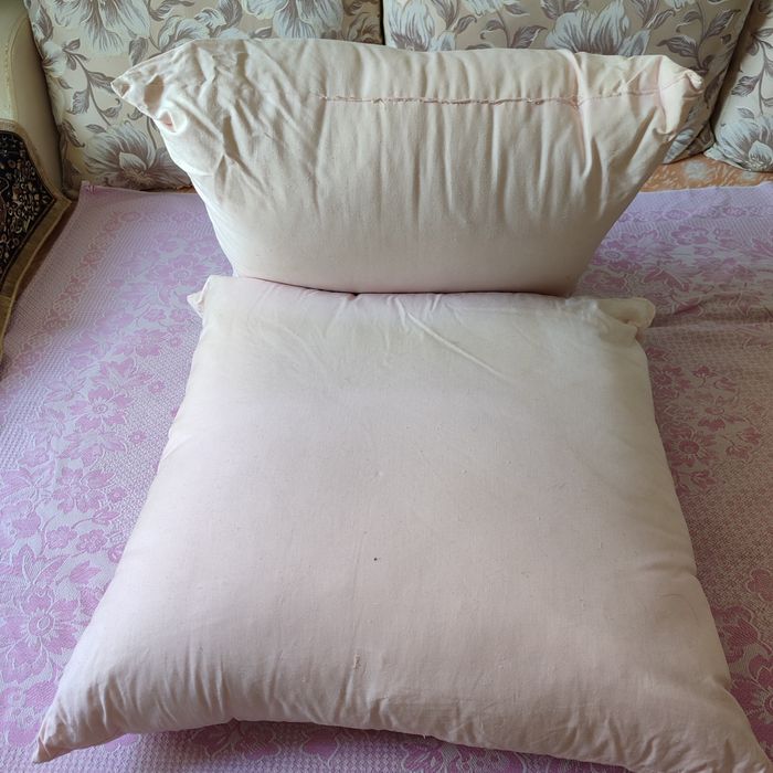 Подушки пуховые квадратные