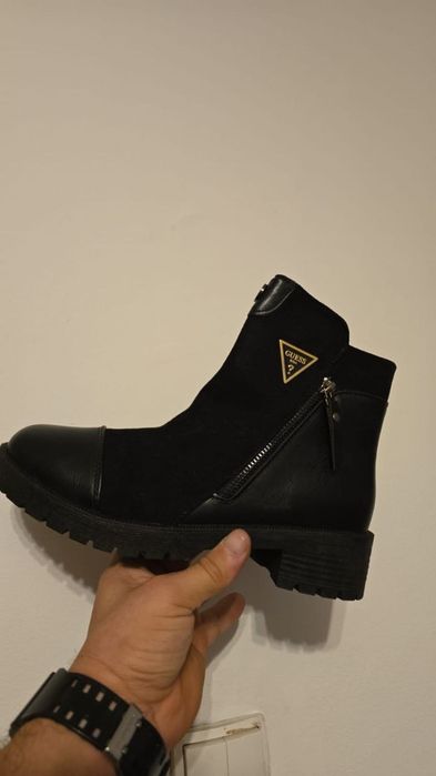 Ghete dama si barbati