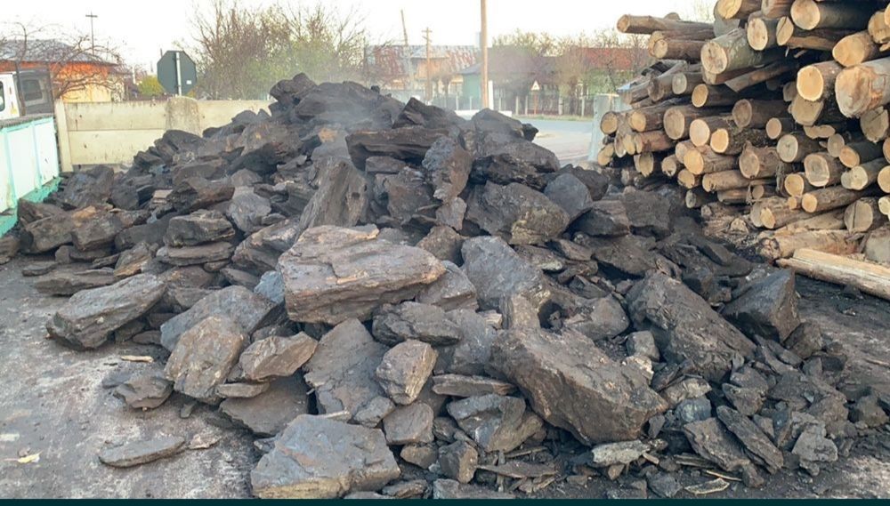 Lemne de foc uscate si carbune lignit