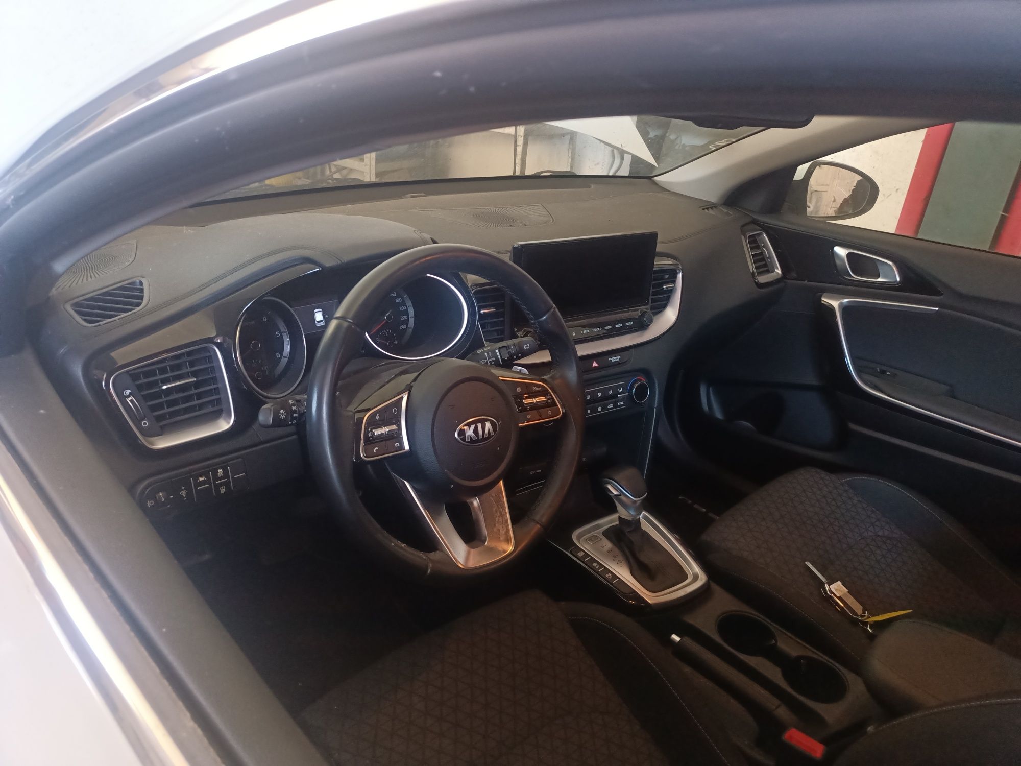 Vând/Dezmembrez kia ceed 2020
