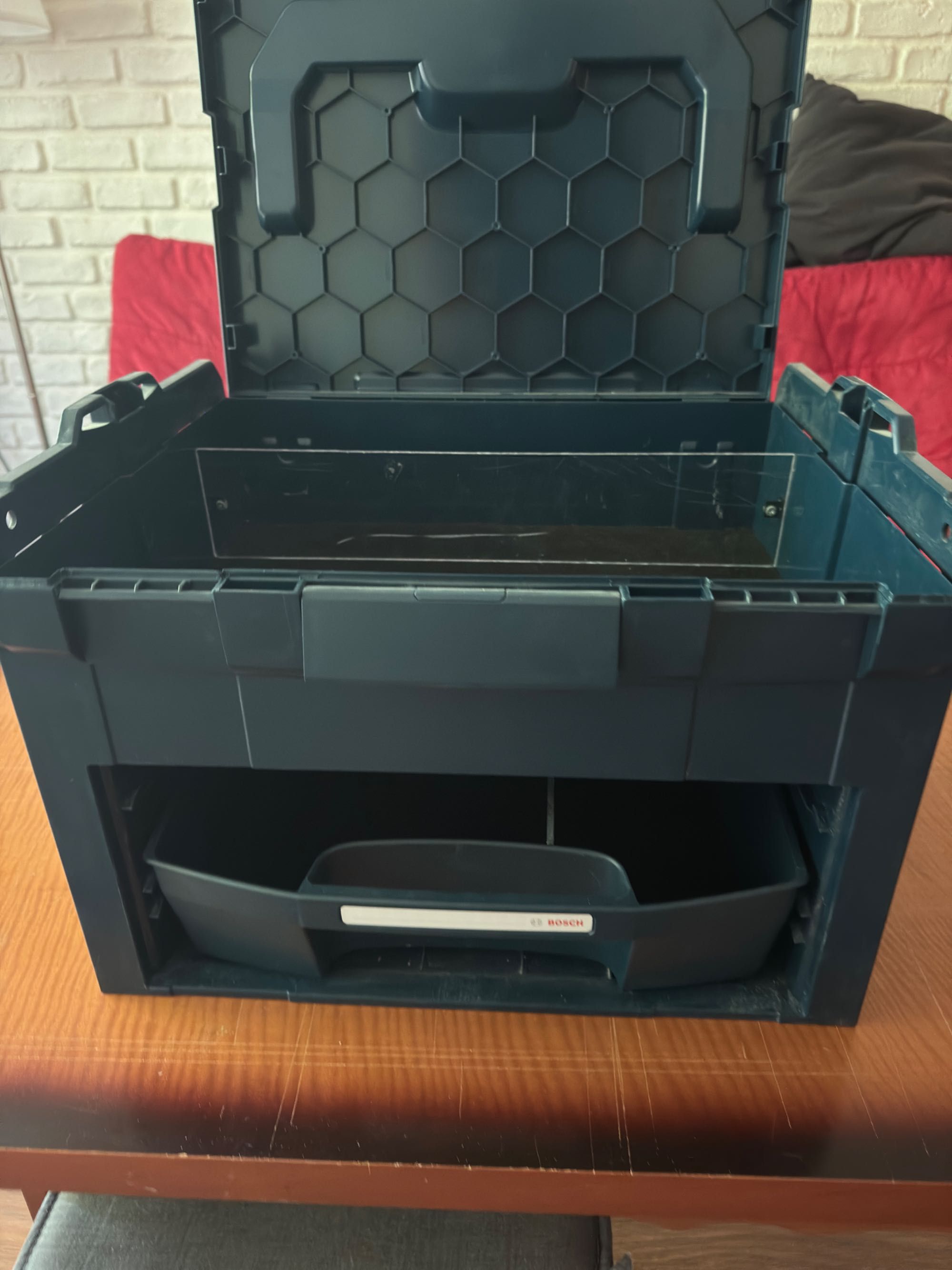 Кутия за инструменти Bosch LS-BOXX 306