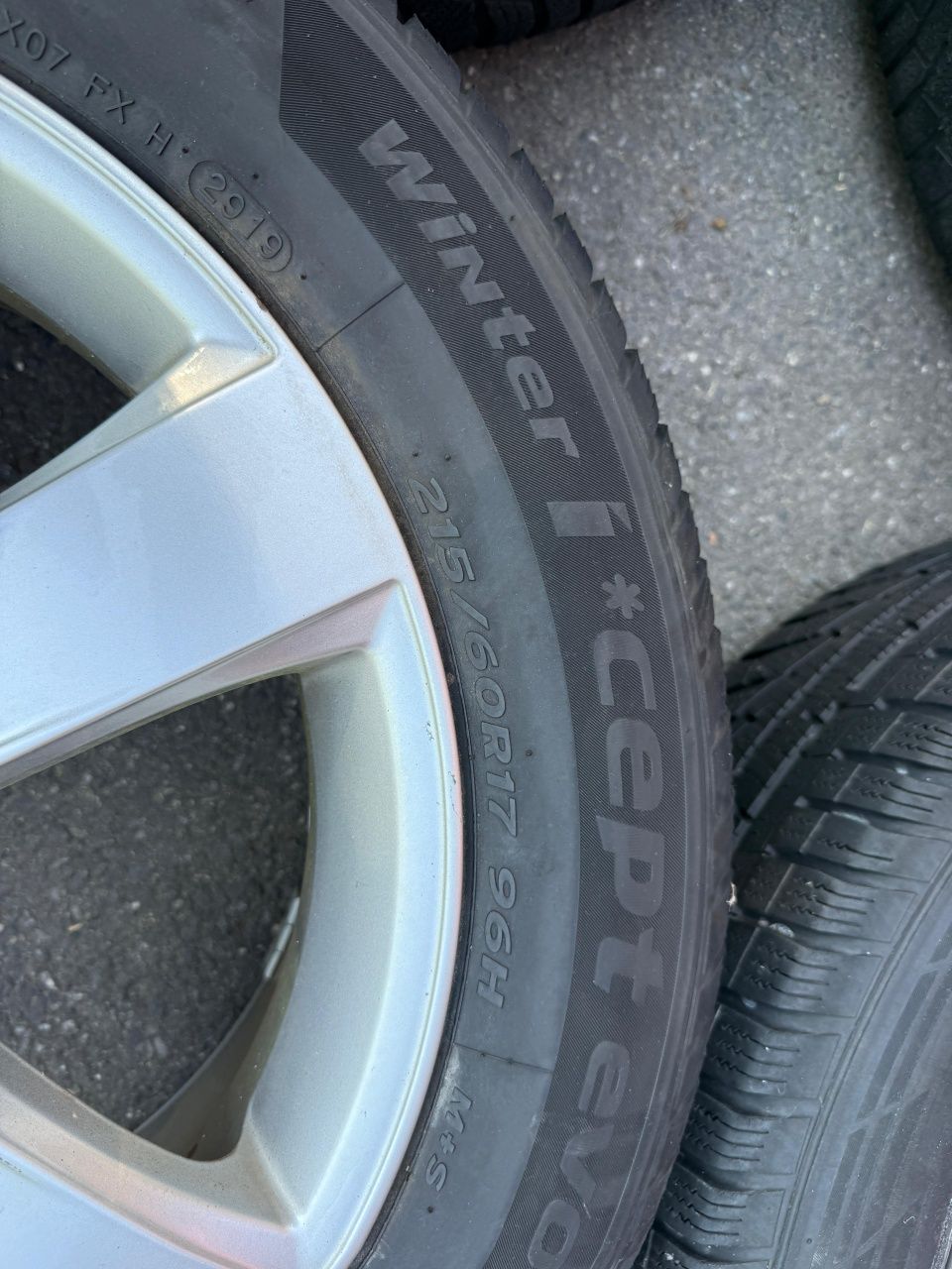 Roti aliaj 17inch Tucson Sportage 215/60/17 Hankook Iarna