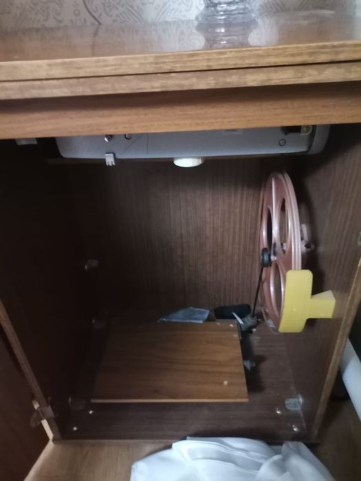 Продам швейную машинку