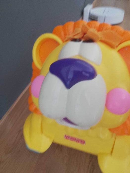 Проходилка Уолкър 2 в 1 Fisher Price най-добрата на пазара